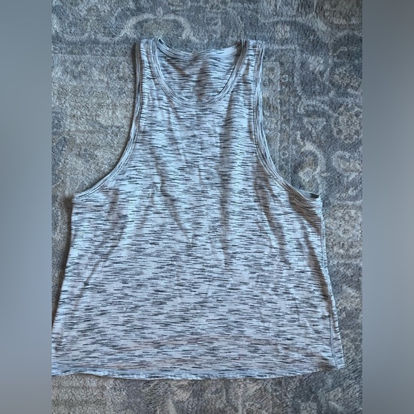 Lululemon Cardio Tank - Size 6 - Picture 2 of 4